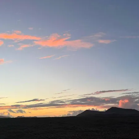 Hébergement de vacances Casa Calderon Hondo, Design, Views And Poll Lajares Corralejo