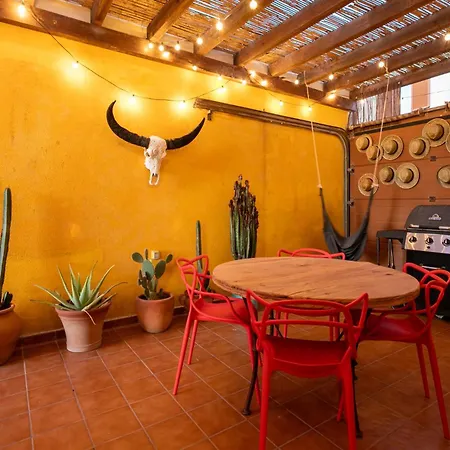 Nyaraló Casa Calderon Hondo, Design, Views And Poll Lajares *