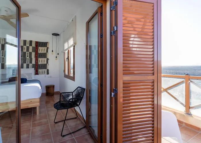 Casa Calderon Hondo, Design, Views&poll Lajares