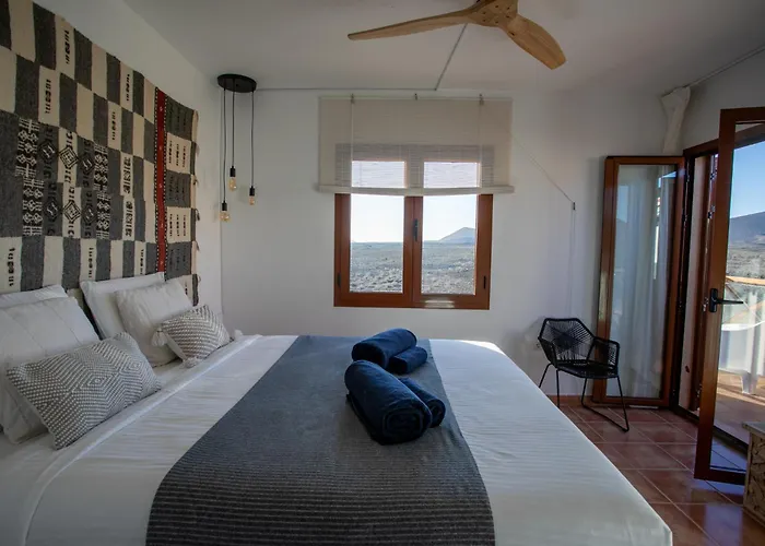 Casa Calderon Hondo, Design, Views&poll Lajares