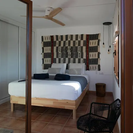Casa Calderon Hondo, Design, Views And Poll Lajares *