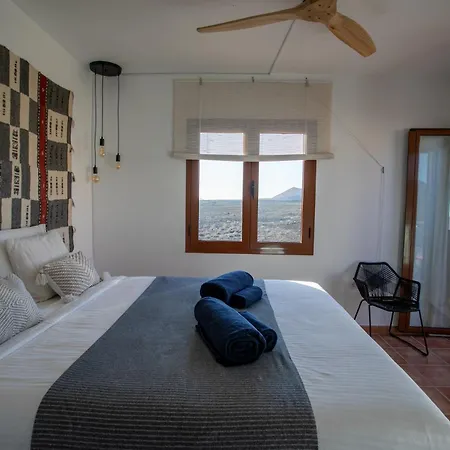 Casa Calderon Hondo, Design, Views And Poll Lajares