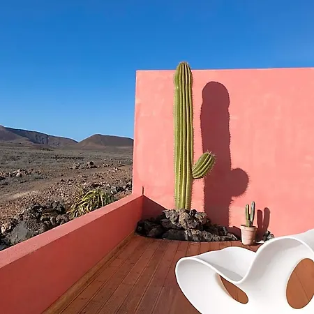 Casa Calderon Hondo, Design, Views And Poll Lajares Дом отдыха *
