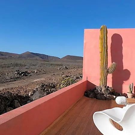 Casa Calderon Hondo, Design, Views And Poll Lajares Дом отдыха Коральео