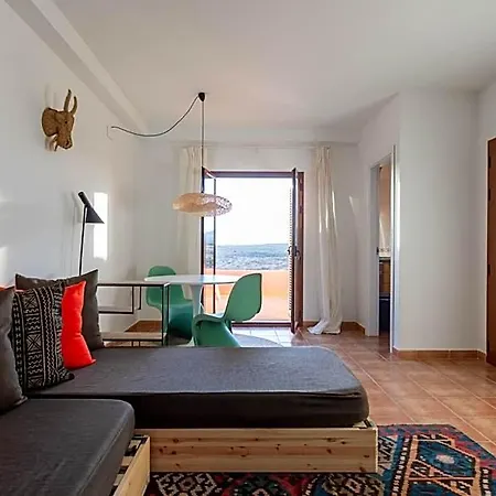 Дом отдыха Casa Calderon Hondo, Design, Views And Poll Lajares Коральео