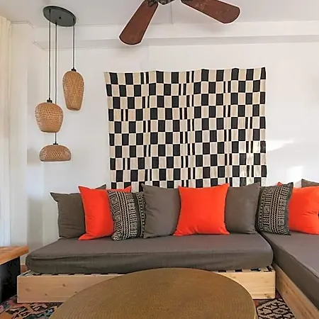 Casa Calderon Hondo, Design, Views And Poll Lajares