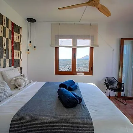 Casa Calderon Hondo, Design, Views And Poll Lajares Дом отдыха Коральео